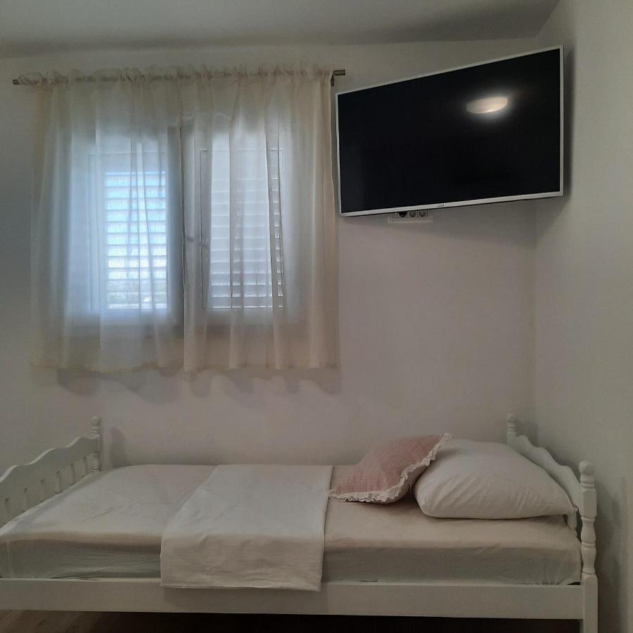 טרוגיר Studio Apartman Mare מראה חיצוני תמונה